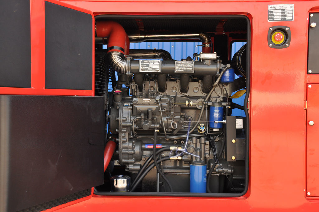 DS 68 DAC ES FUBAG Генератор дизельный 50 кВт в капоте трёхфазный 380В 3