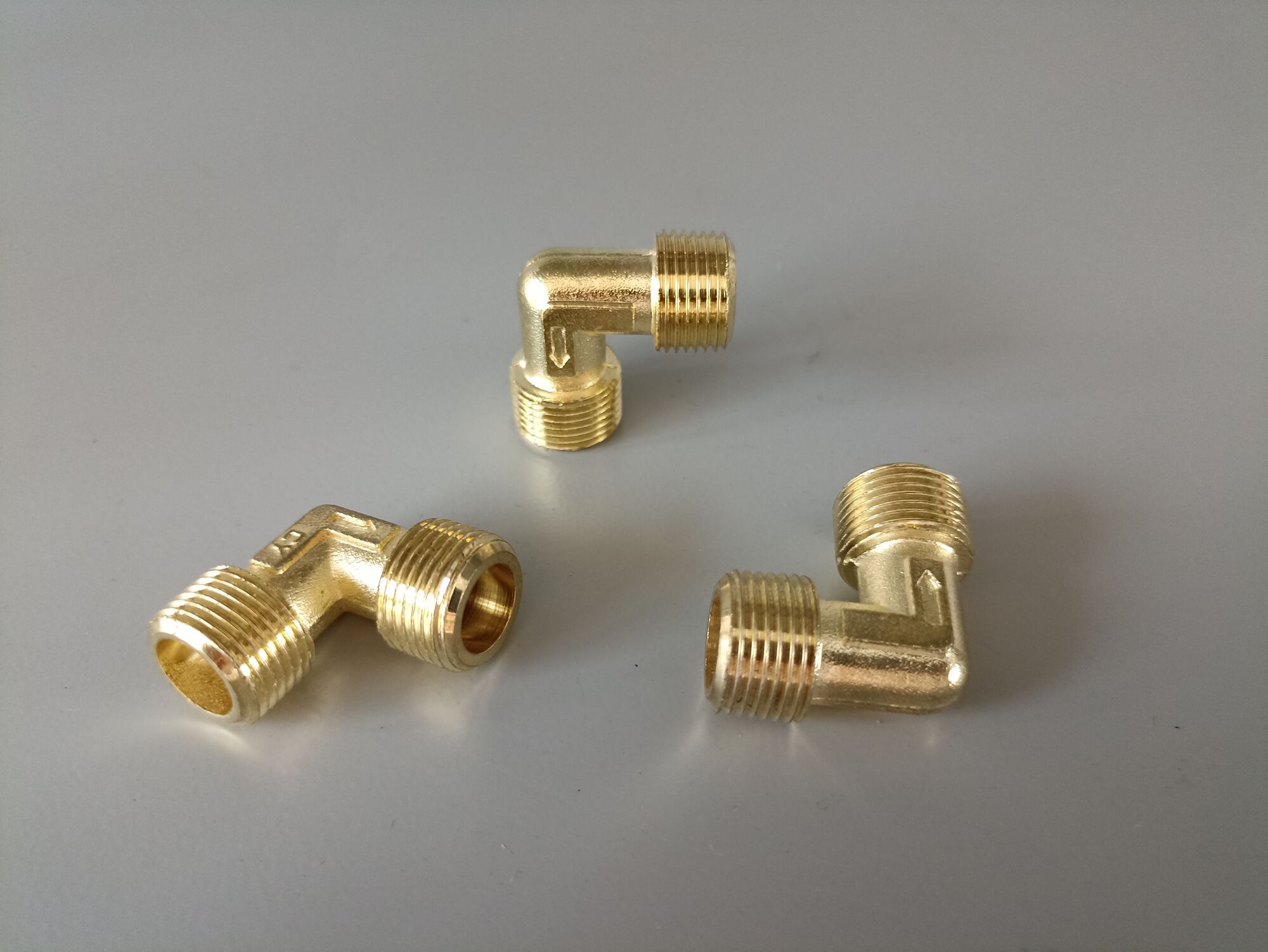 угол латунный 3/4 нр нр. уголок наружная резьба. резьба 3/4 на 3/4 нр. угол 1/2 валтек резьбовой. уголок 3/4" ш/ш "стм".