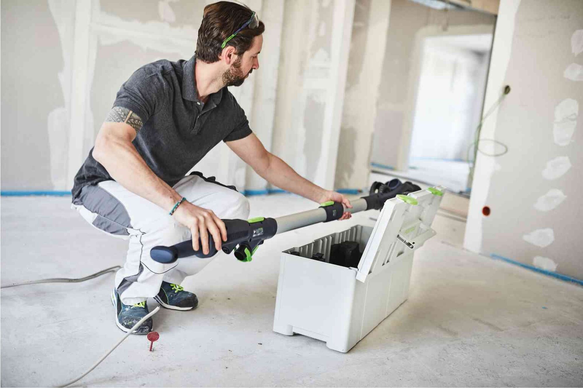 Комплект FESTOOL LHS 2 225 EQI CTL 36-Set: шлифовальная машинка с  пылеудаляющим аппаратом 576696, цена в Екатеринбурге от компании  ГЛОБАЛСТРОЙРТИ